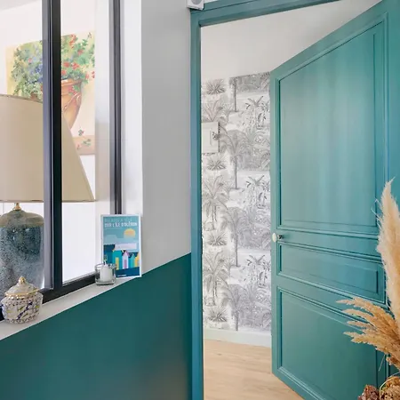 Opaline Et Embellie مارينيس